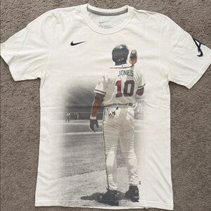 Braves Nike Chipper Jones Large Print T-Shirt Size M - Vintage 2010 Rare